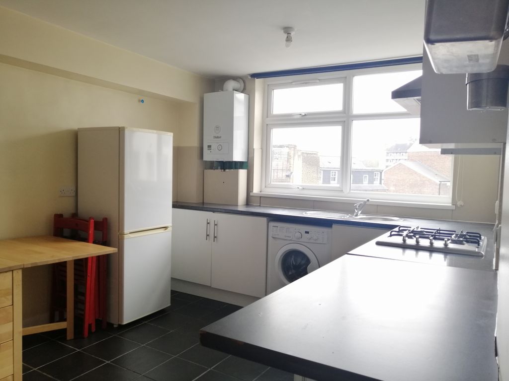 Property photo 1 of 10 498Tff