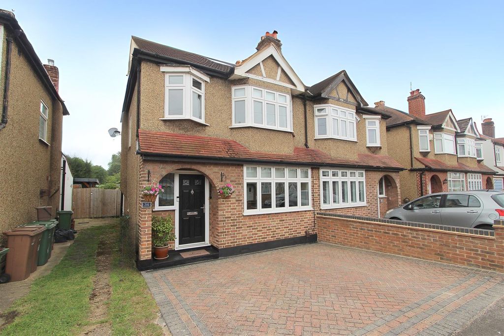 Property photo 1 of 28 5cd00cc1-6810-4Fd3-Ba79-6B7A8F4Ef80d.Jpg
