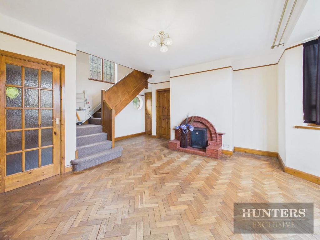 Property photo 3 of 31 Cam05316G0-Pr0331-Still012.Jpg