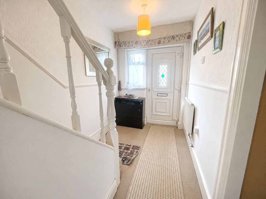Property photo 2 of 19 Picture No. 09