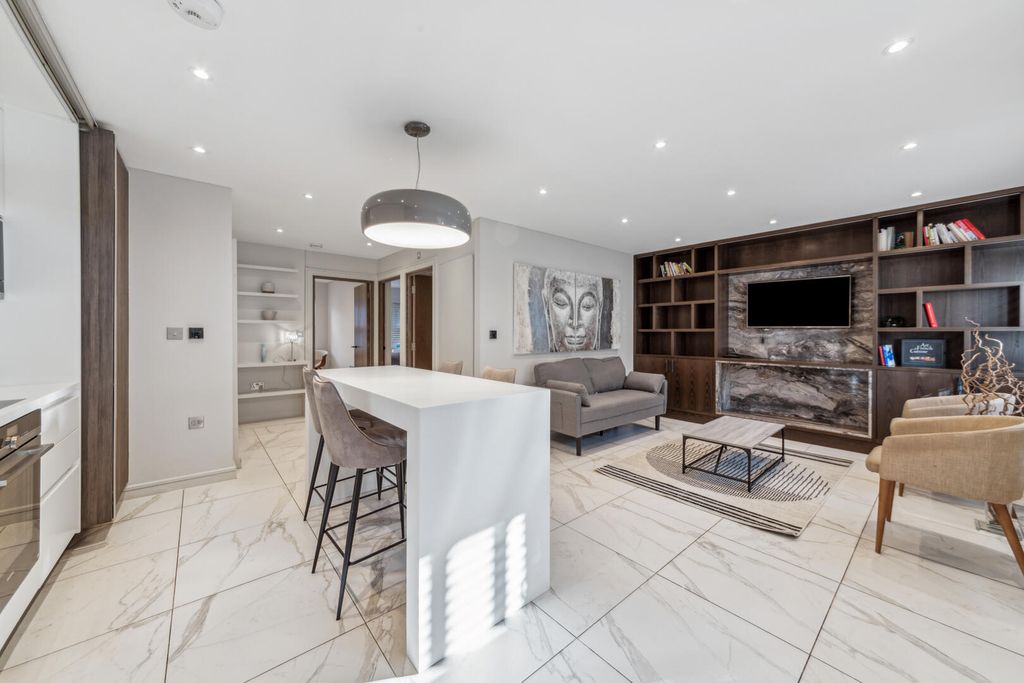 Property photo 1 of 9 Living Room