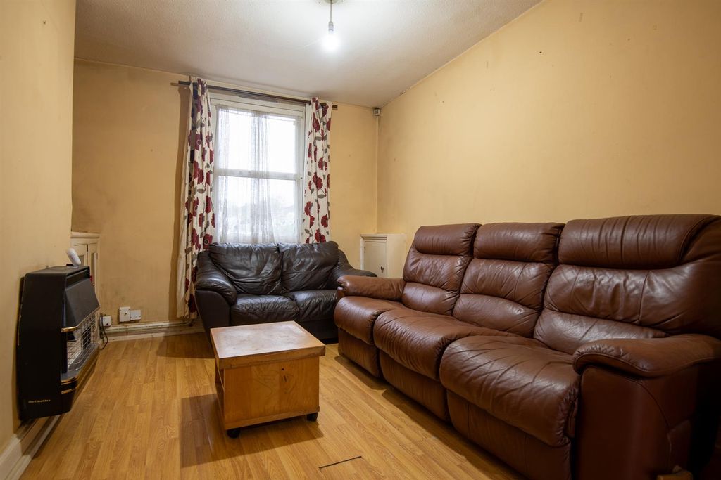 Property photo 2 of 12 Dsc_4225.Jpg