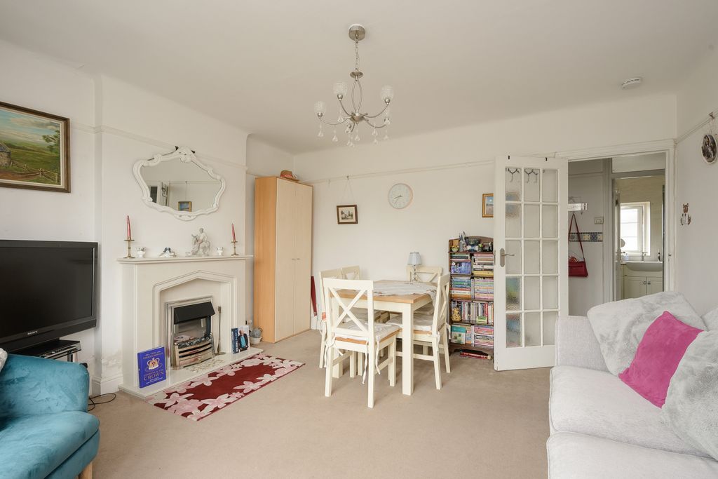 Property photo 3 of 7 Picture No. 04