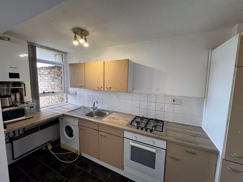 Property photo 2 of 10 Photo 3