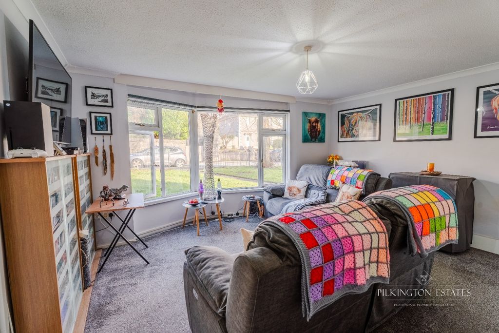 Property photo 2 of 12 4862602