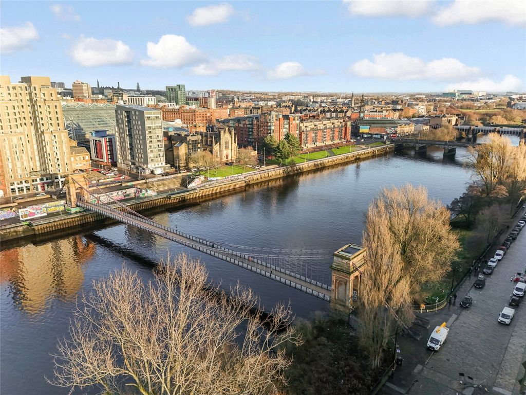 Property photo 1 of 27 Picture No. 01