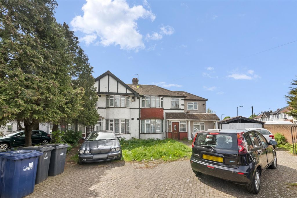 Property photo 2 of 6 2