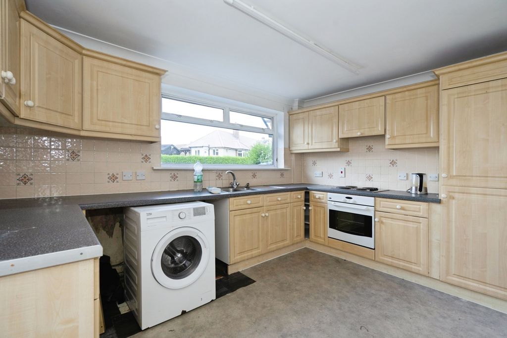 Property photo 2 of 14 Photo