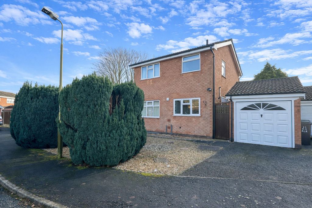 Property photo 3 of 16