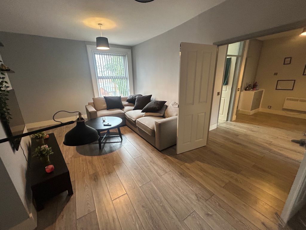 Property photo 3 of 8 Image