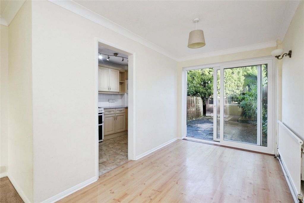 Property photo 3 of 19 Picture No. 17