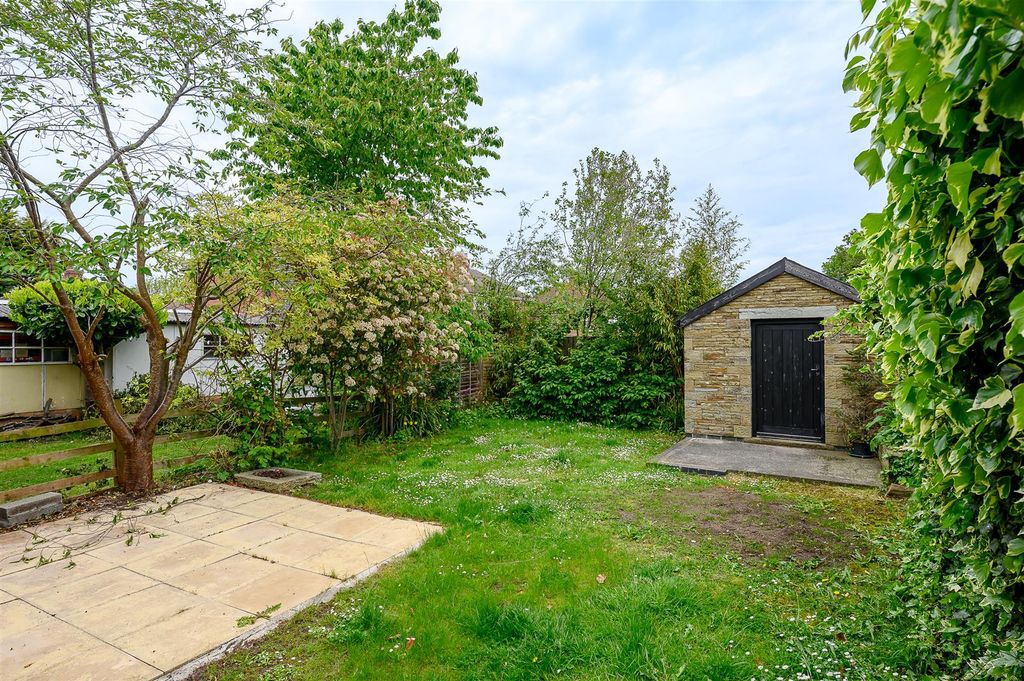 Property photo 2 of 14 Rear