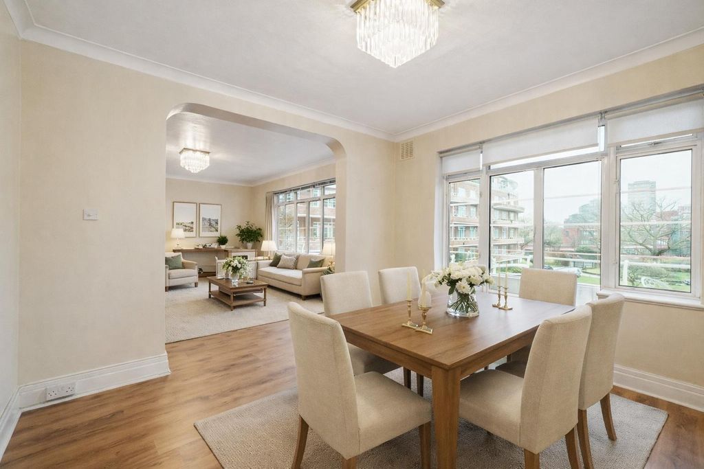 Property photo 2 of 13 Image