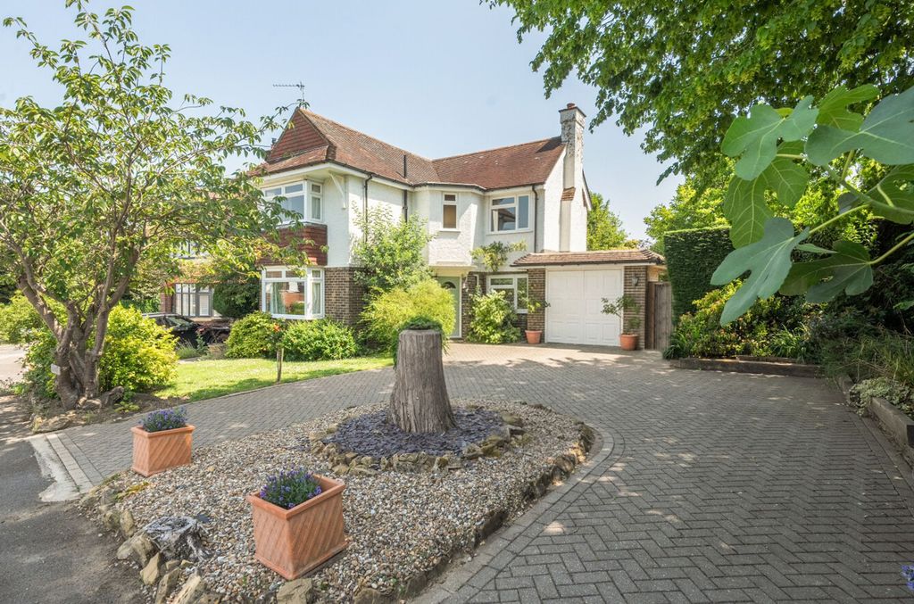 Property photo 1 of 22