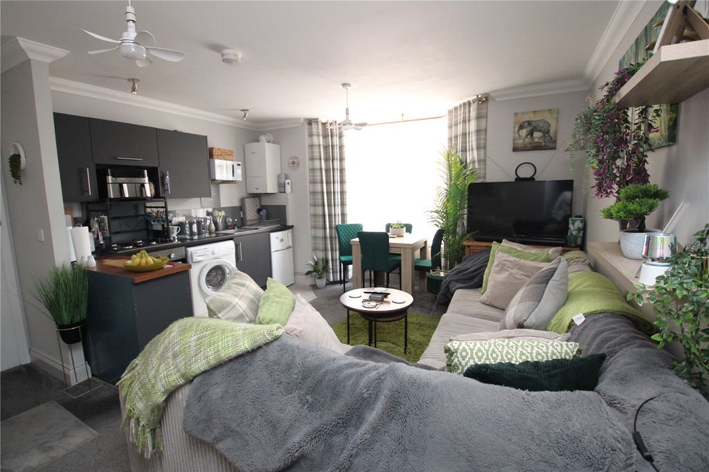 Property photo 2 of 11 Picture No. 09