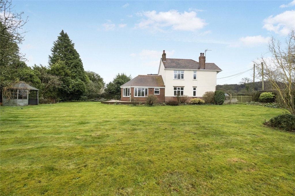 Property photo 1 of 19 Picture No. 08