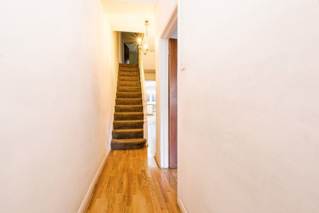 Property photo 2 of 17 Pbox-Img.Jpg