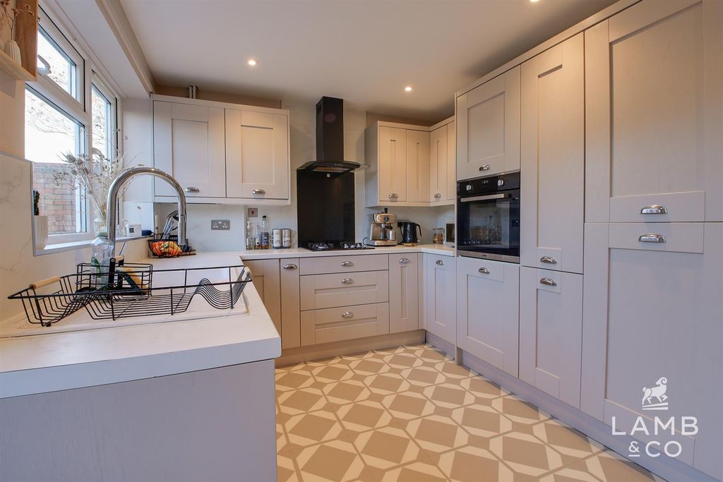 Property photo 2 of 13 Img_5312-Img_5316.Jpeg