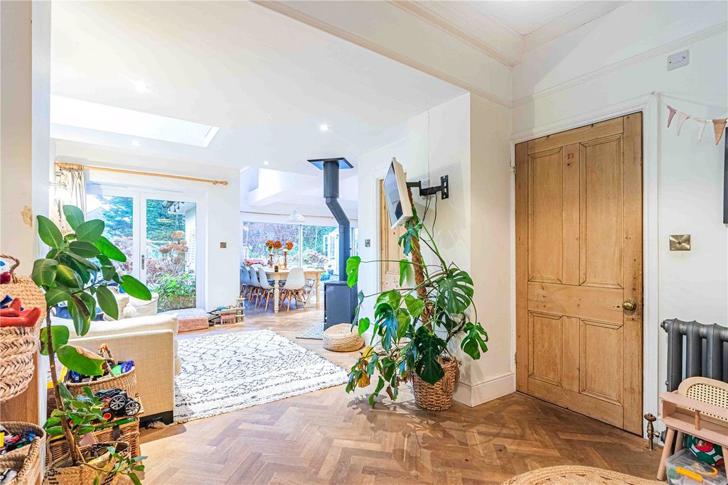 Property photo 2 of 18 Picture No. 31