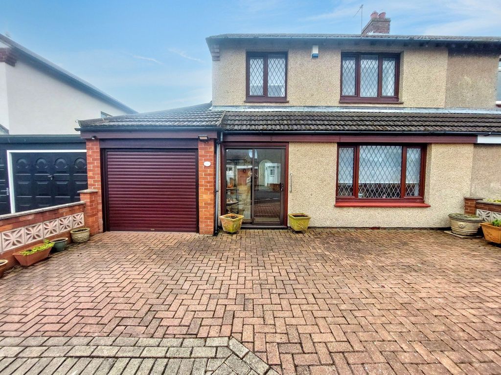 Property photo 2 of 17