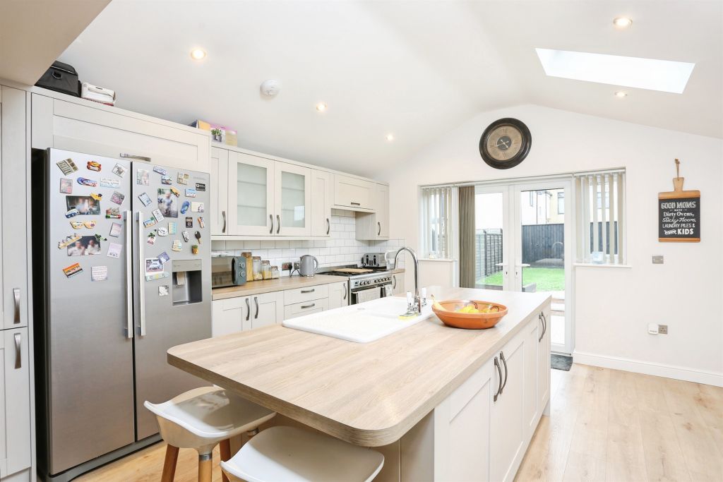 Property photo 1 of 20