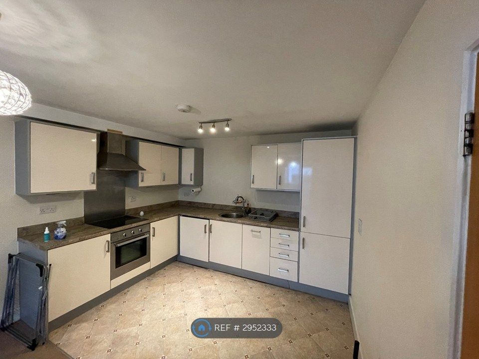 Property photo 1 of 14 Kitchen