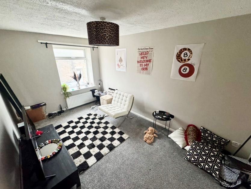 Property photo 3 of 9