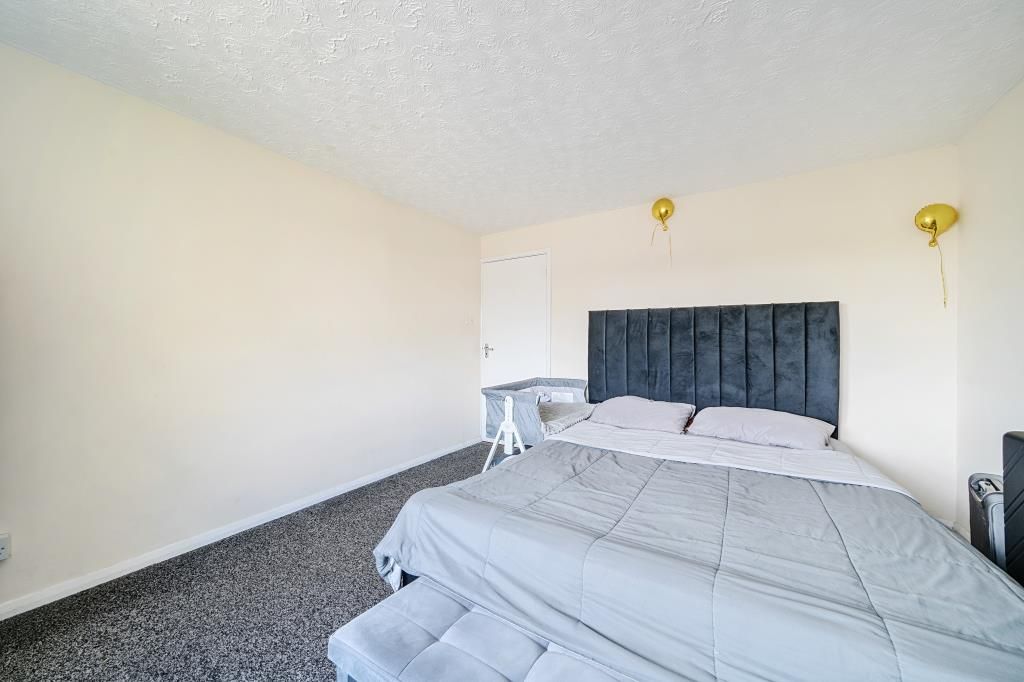 Property photo 2 of 21 Bedroom