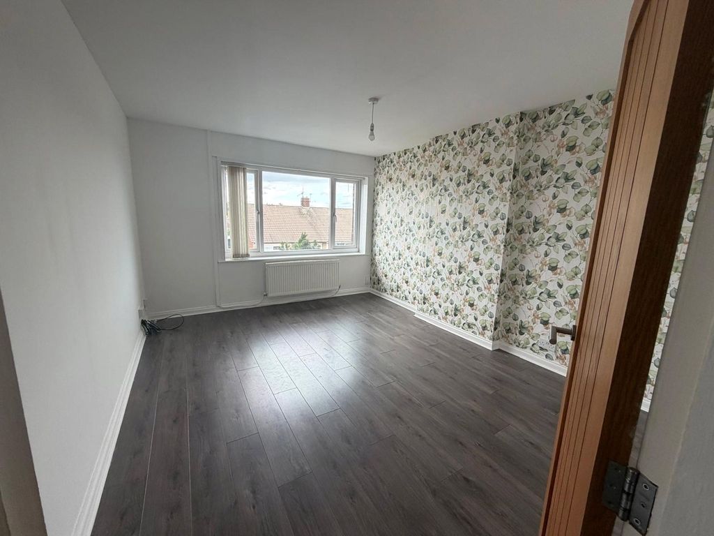 Property photo 3 of 13 Picture No. 05