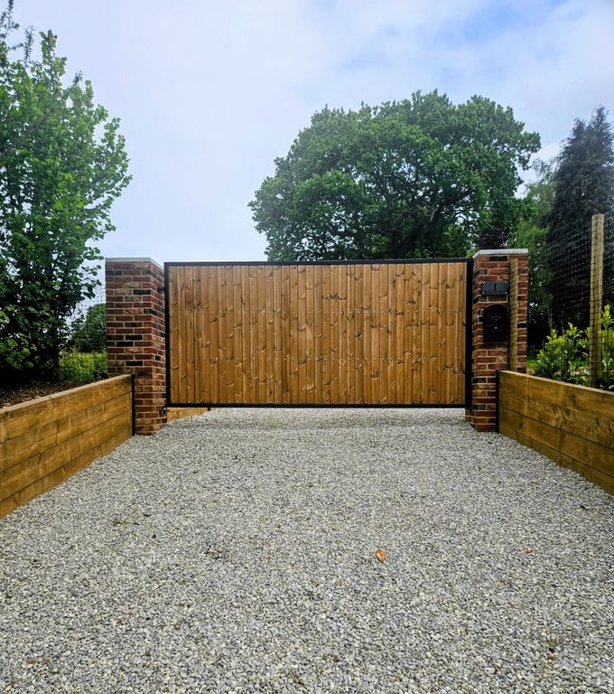 Property photo 2 of 27 5153421