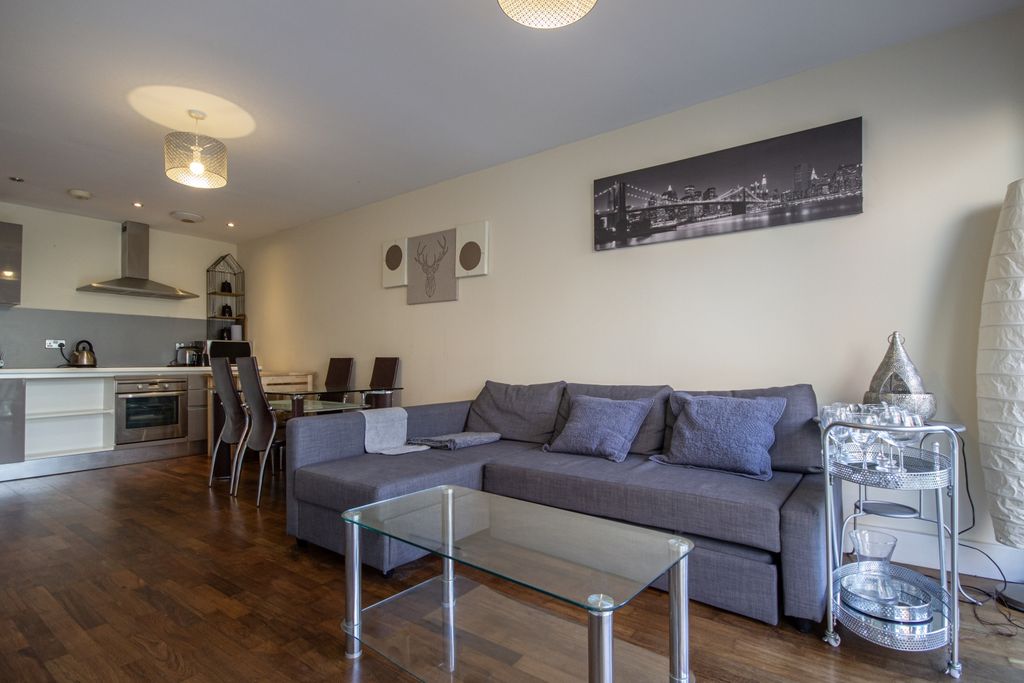 Property photo 3 of 13 4