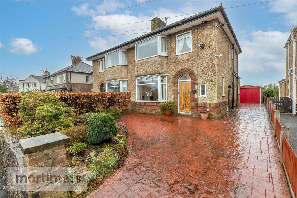 Property photo 1 of 21 Front External