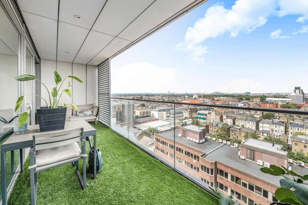 Property photo 2 of 15