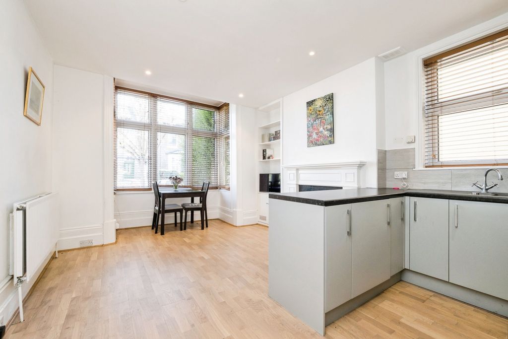 Property photo 3 of 12 Pbox-Img.Jpg