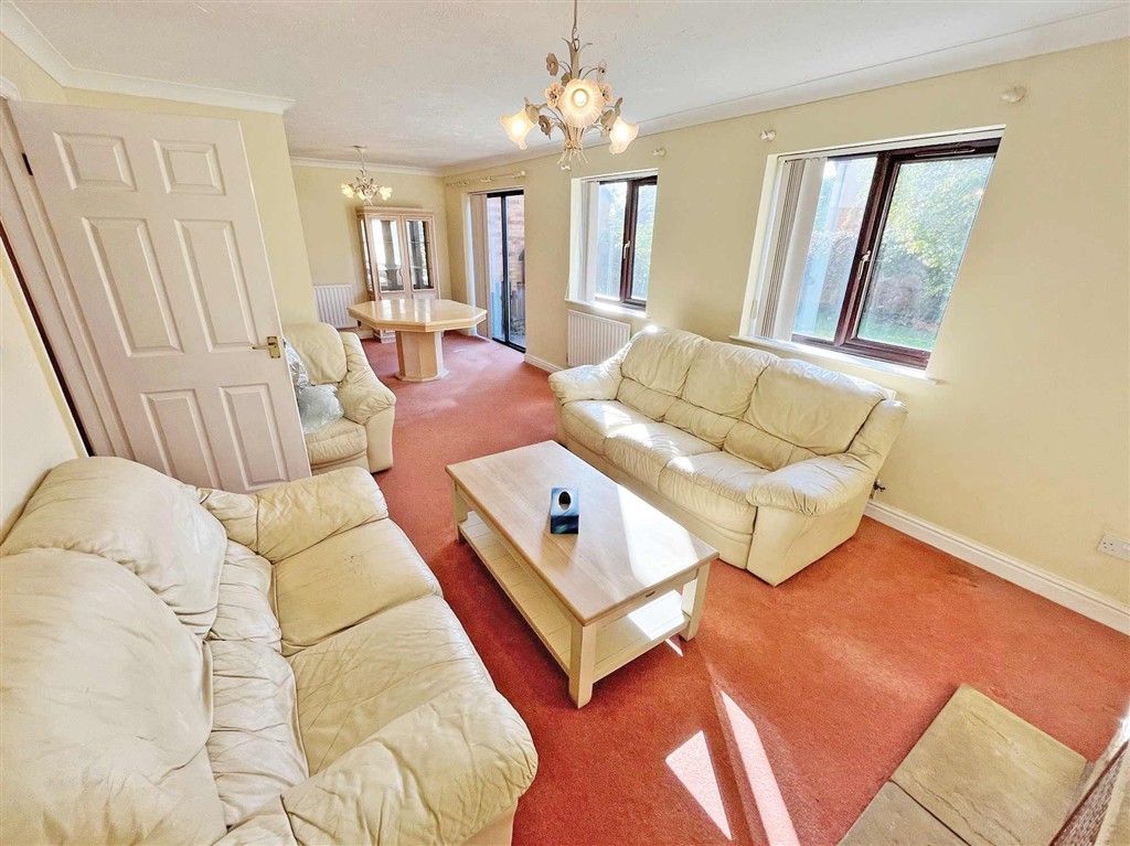 Property photo 3 of 5