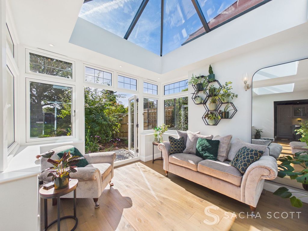 Property photo 3 of 35 Sunroom
