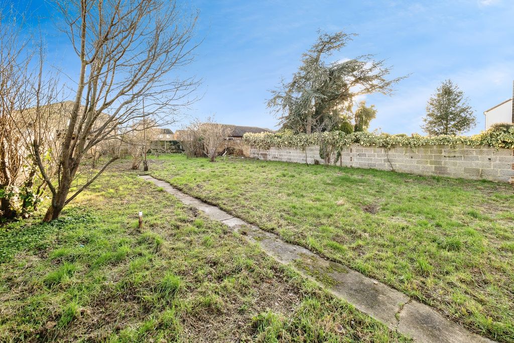 Property photo 3 of 19 Pbox-Img.Jpg