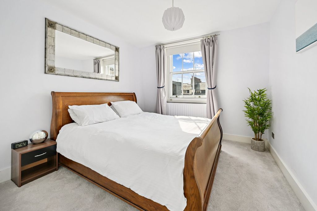 Property photo 3 of 20