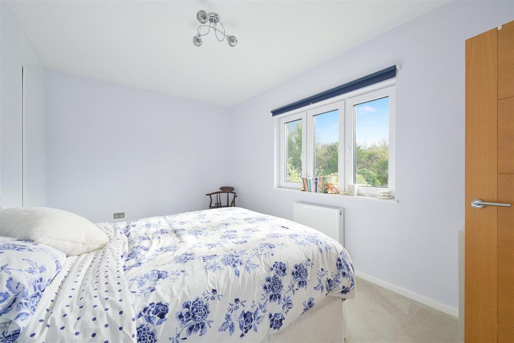 Additional image 16 of 5 bed detached house for saleGarden Walk, Coulsdon CR5
