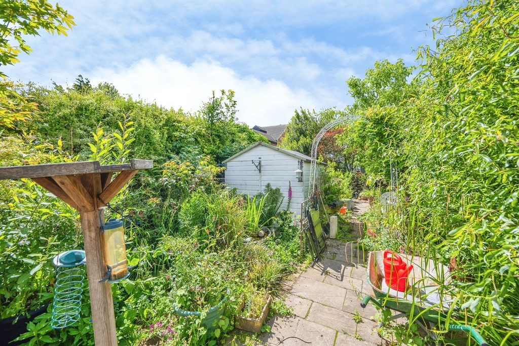 Property photo 3 of 32
