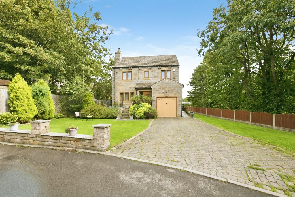 Property photo 3 of 23