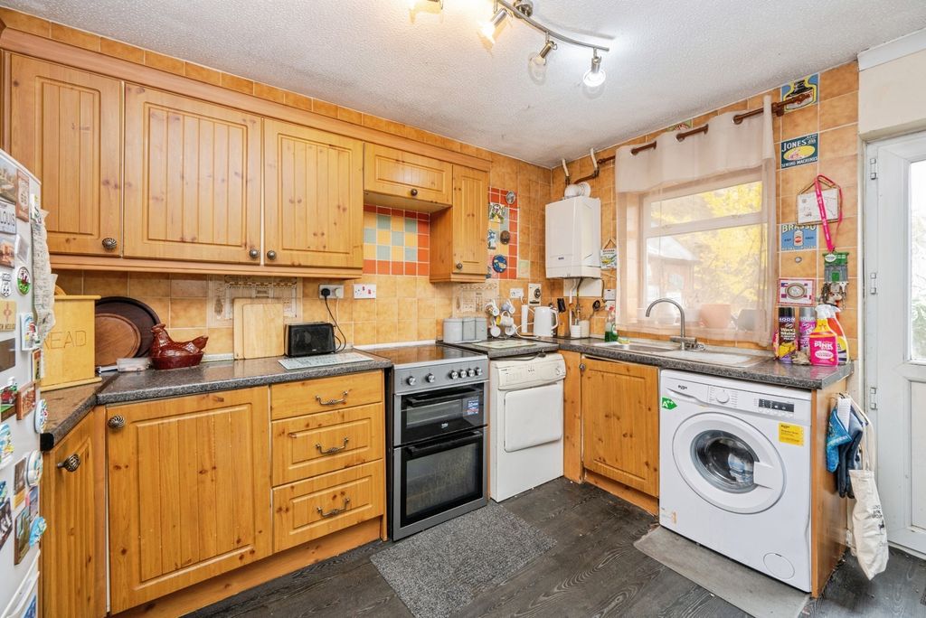 Property photo 2 of 20 Pbox-Img.Jpg