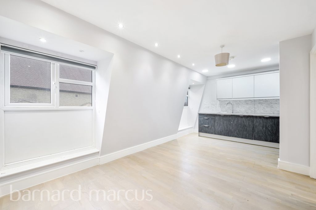 Property photo 2 of 7 Image