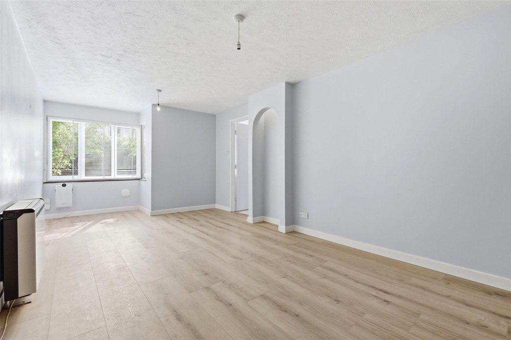 Property photo 1 of 14 Picture No. 06