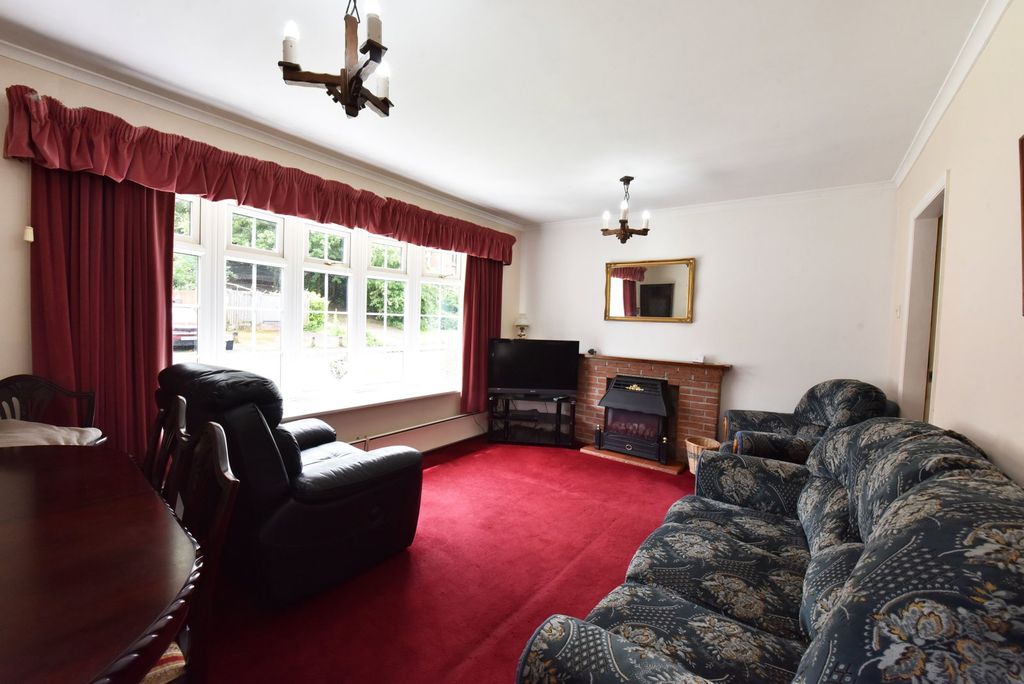 Property photo 2 of 14