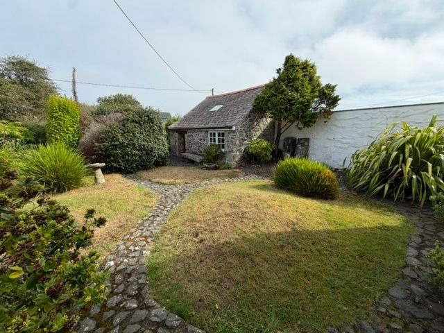 Property photo 3 of 25