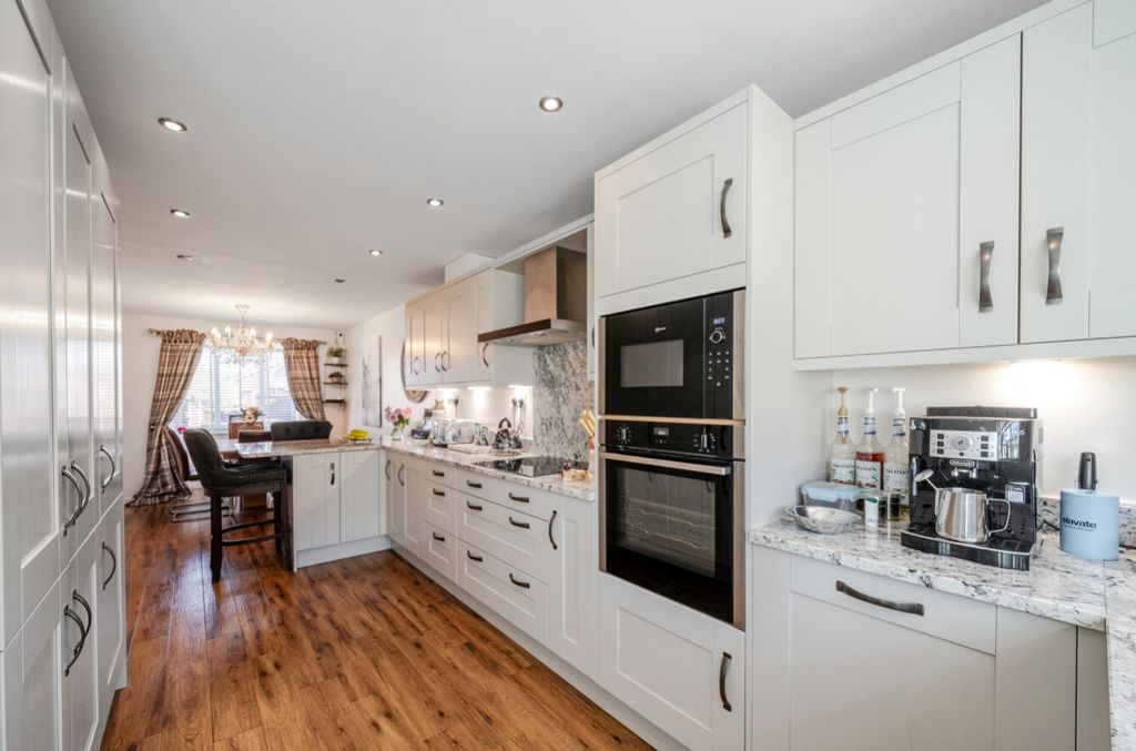 Property photo 2 of 25 Open Plan Kitchen Diner