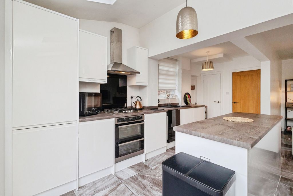 Property photo 3 of 20 Pbox-Img.Jpg