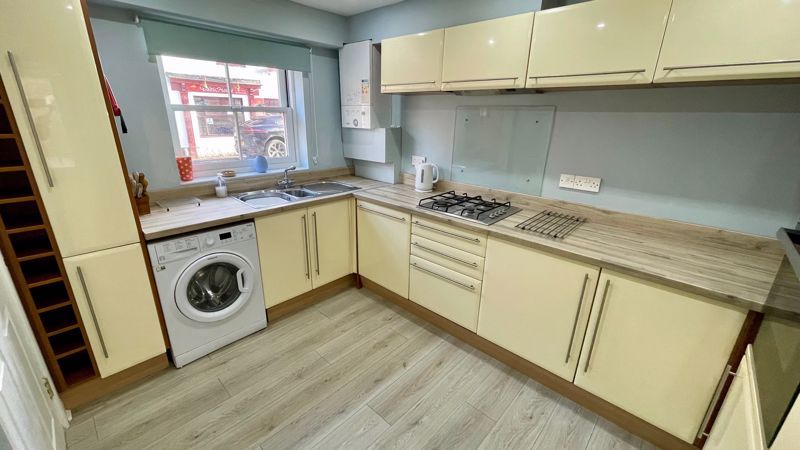 Property photo 3 of 15 Photo 13