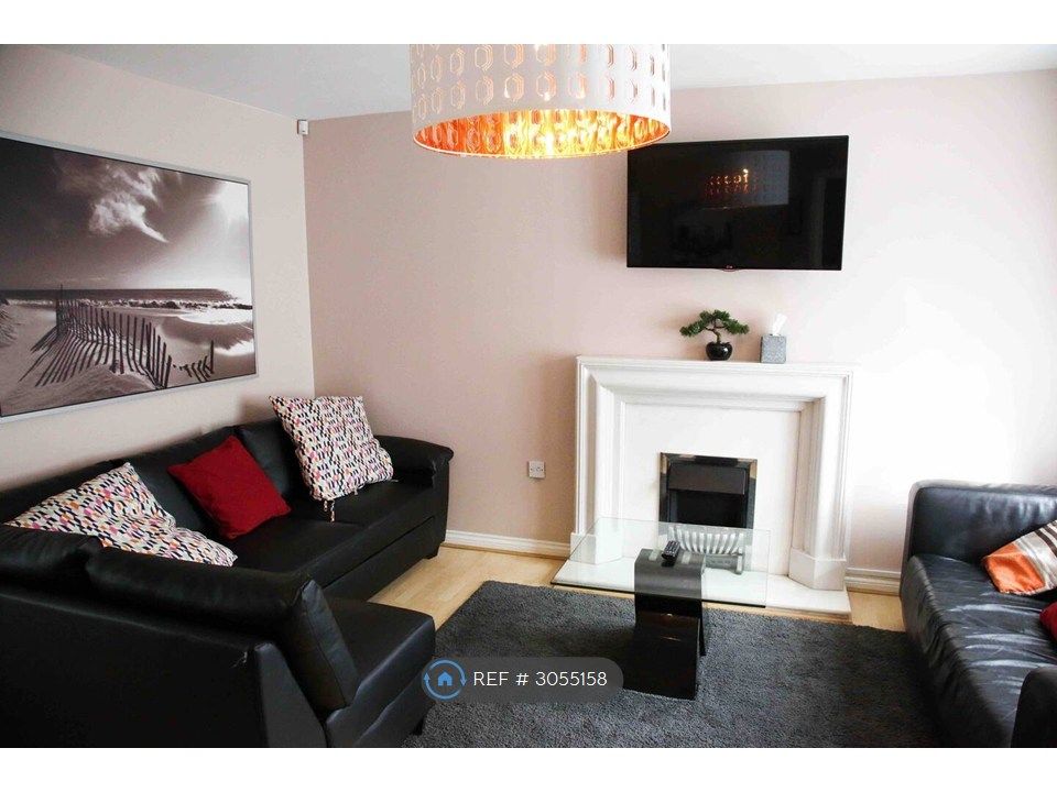 Property photo 2 of 34